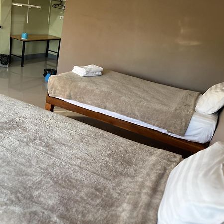V Tharm Hotel Удон-Тхани Экстерьер фото