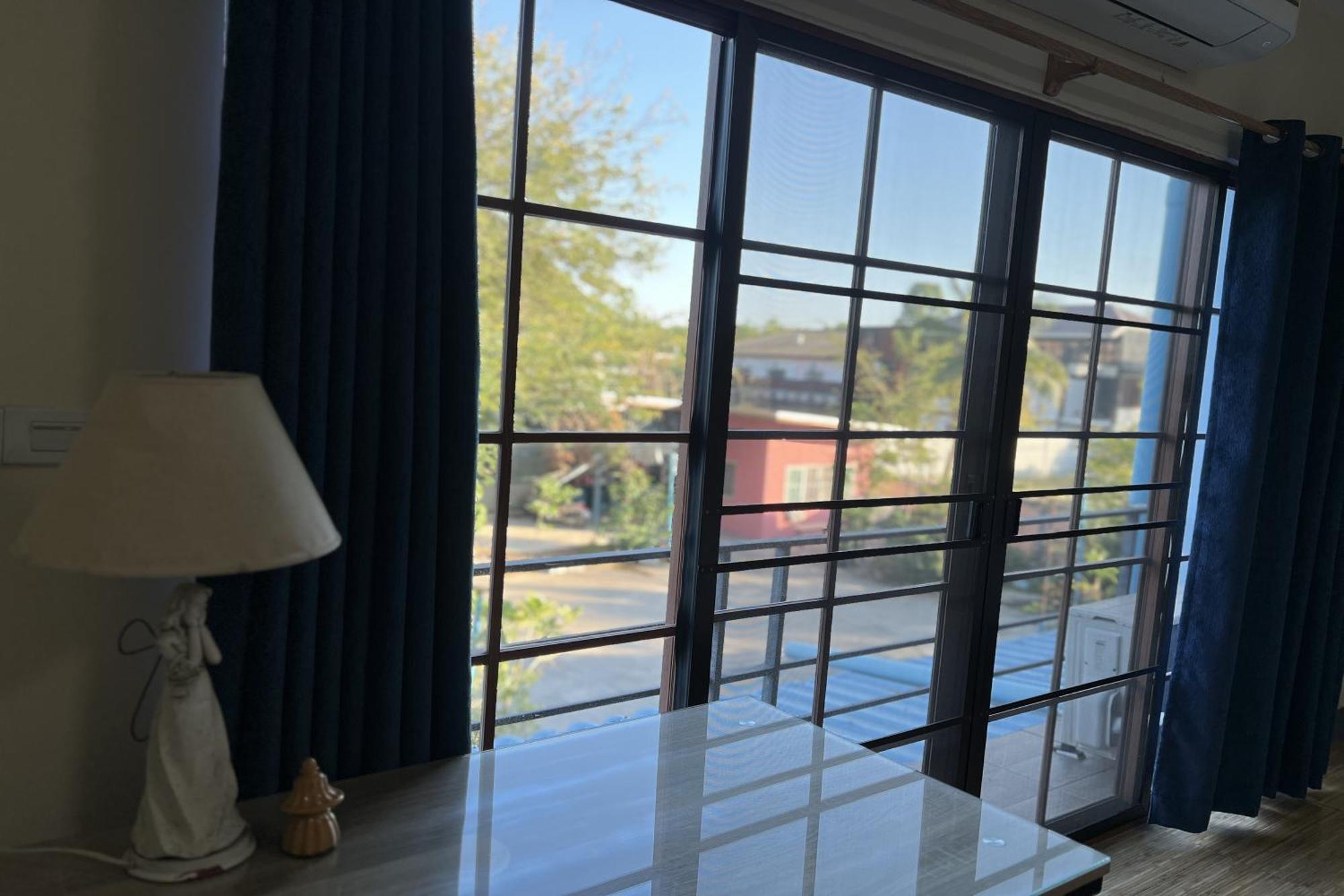 V Tharm Hotel Удон-Тхани Экстерьер фото