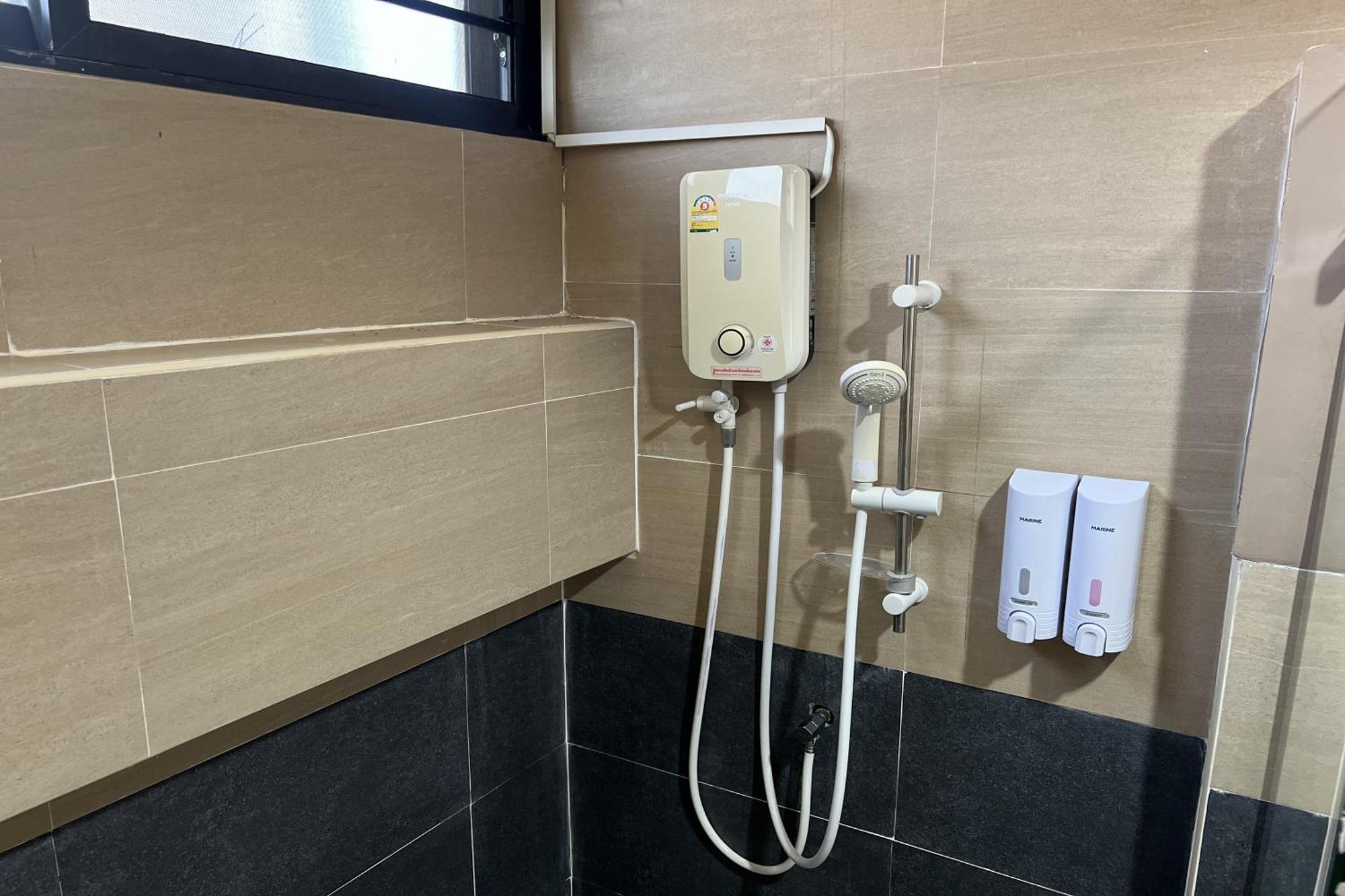 V Tharm Hotel Удон-Тхани Экстерьер фото