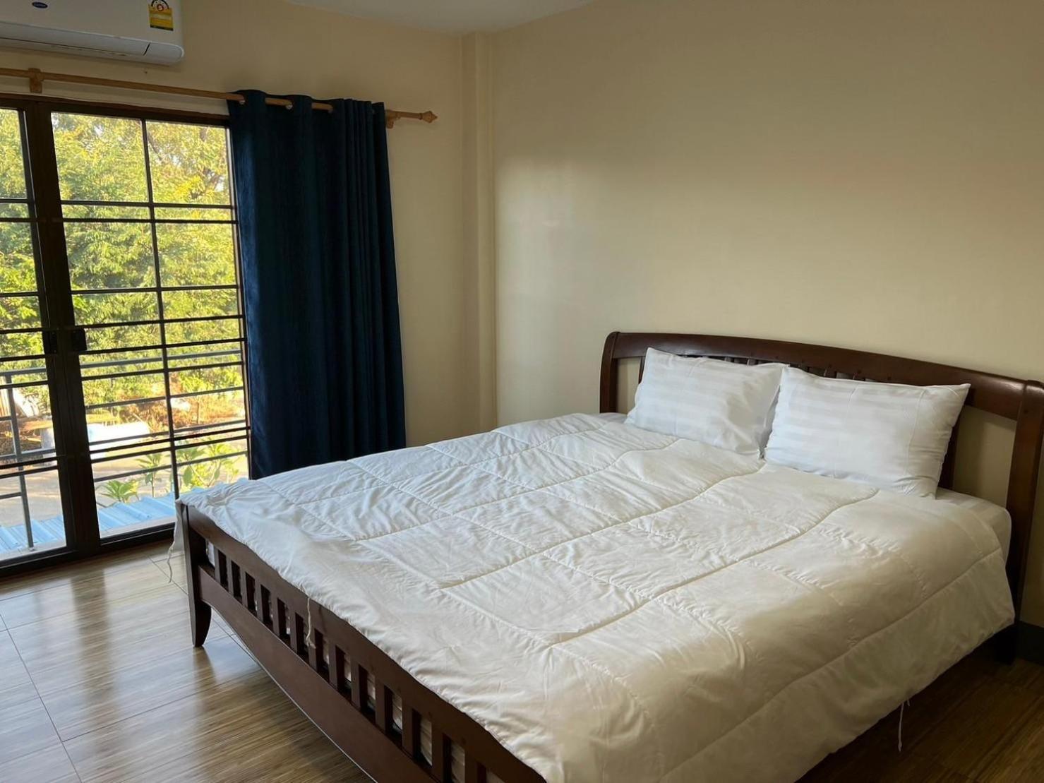 V Tharm Hotel Удон-Тхани Экстерьер фото